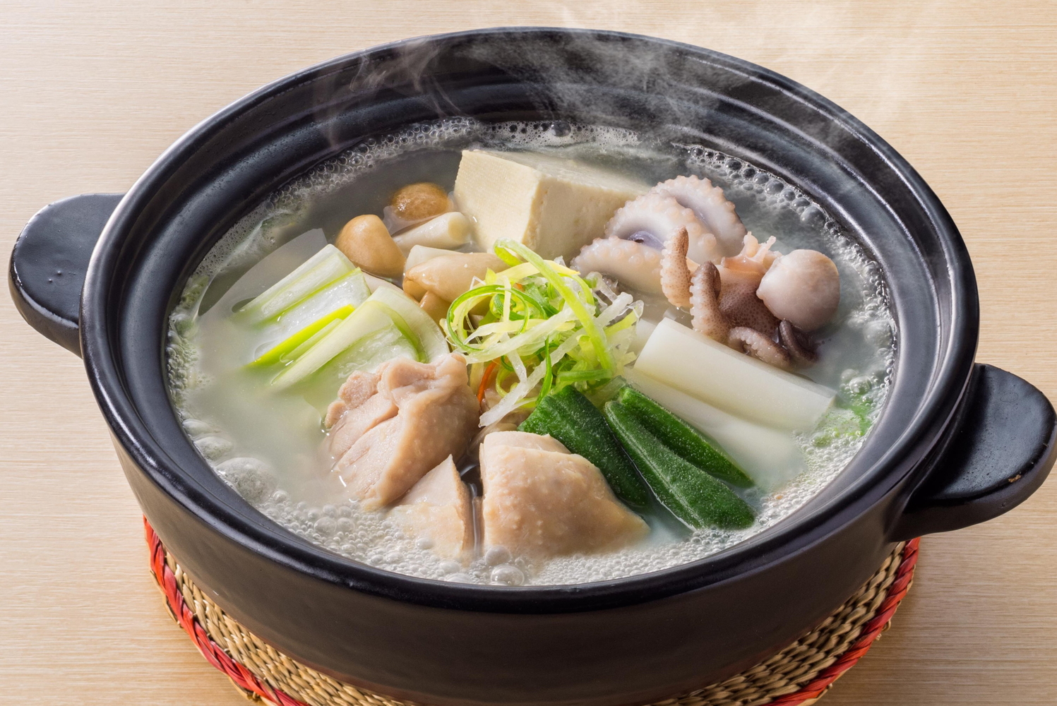 韓国の夏の代表料理をしゃぶ葉風にアレンジした「参鶏湯風だし」