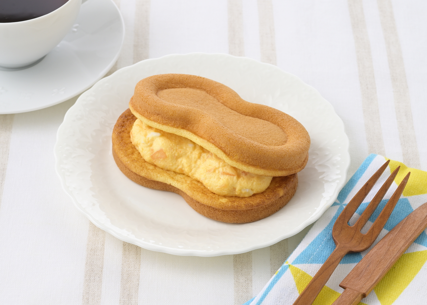 「スフレワッフルDeli（たまご）」（313円）