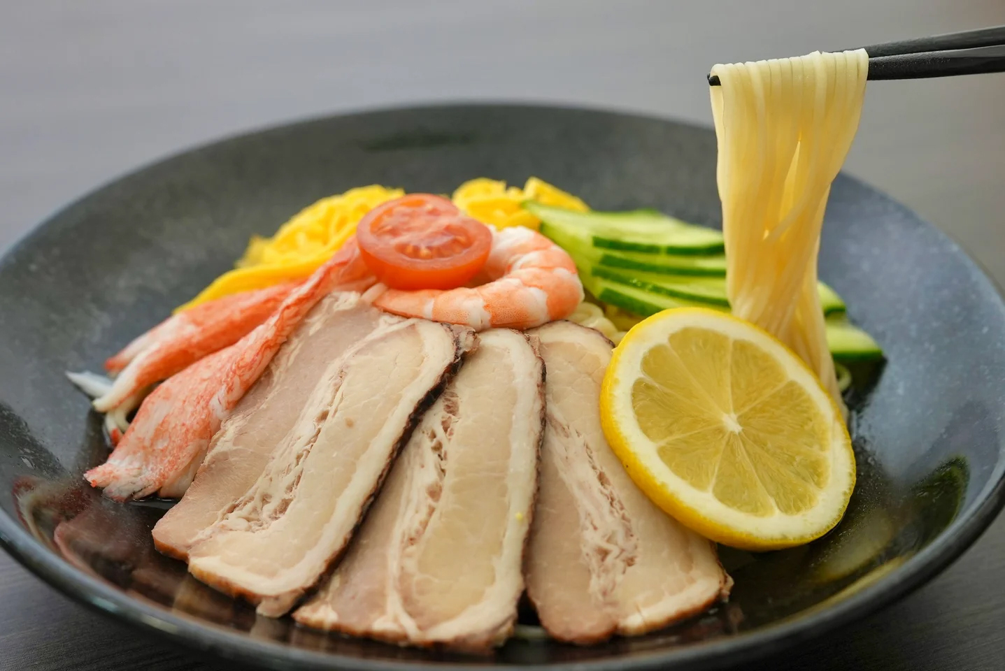 「冷し中華」（858円）