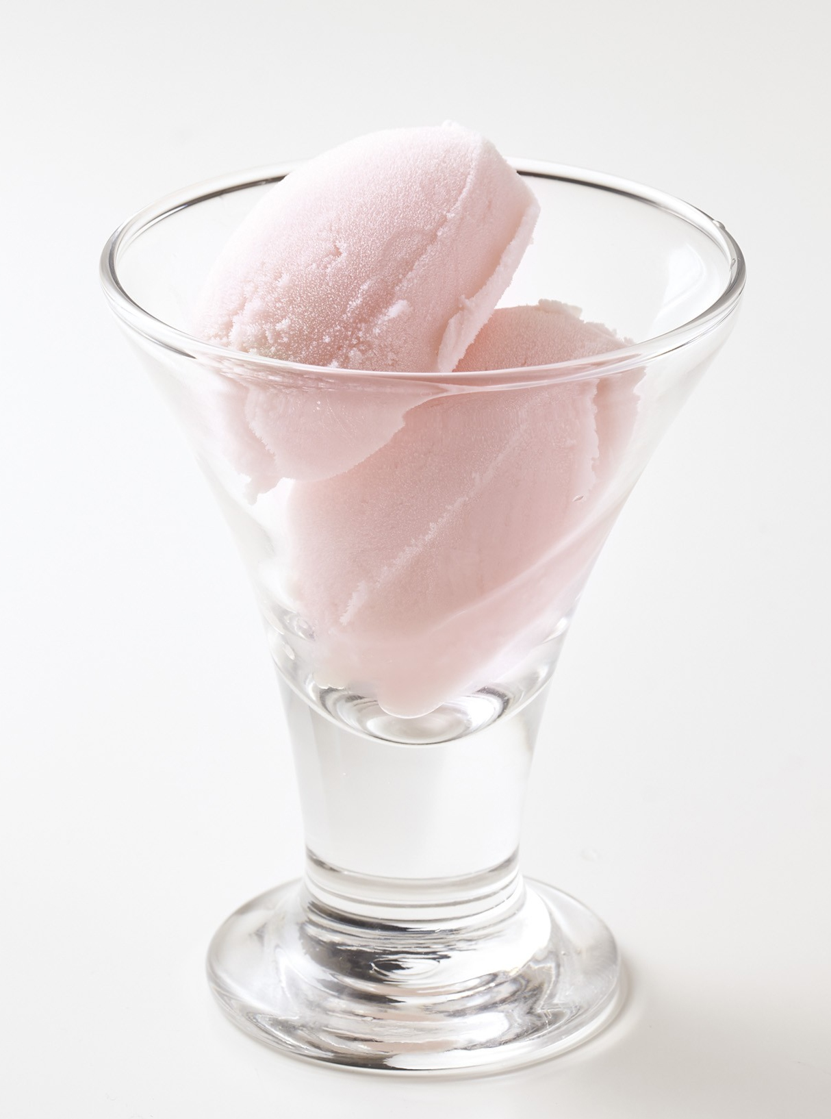 「白桃ソルベ」（329円）