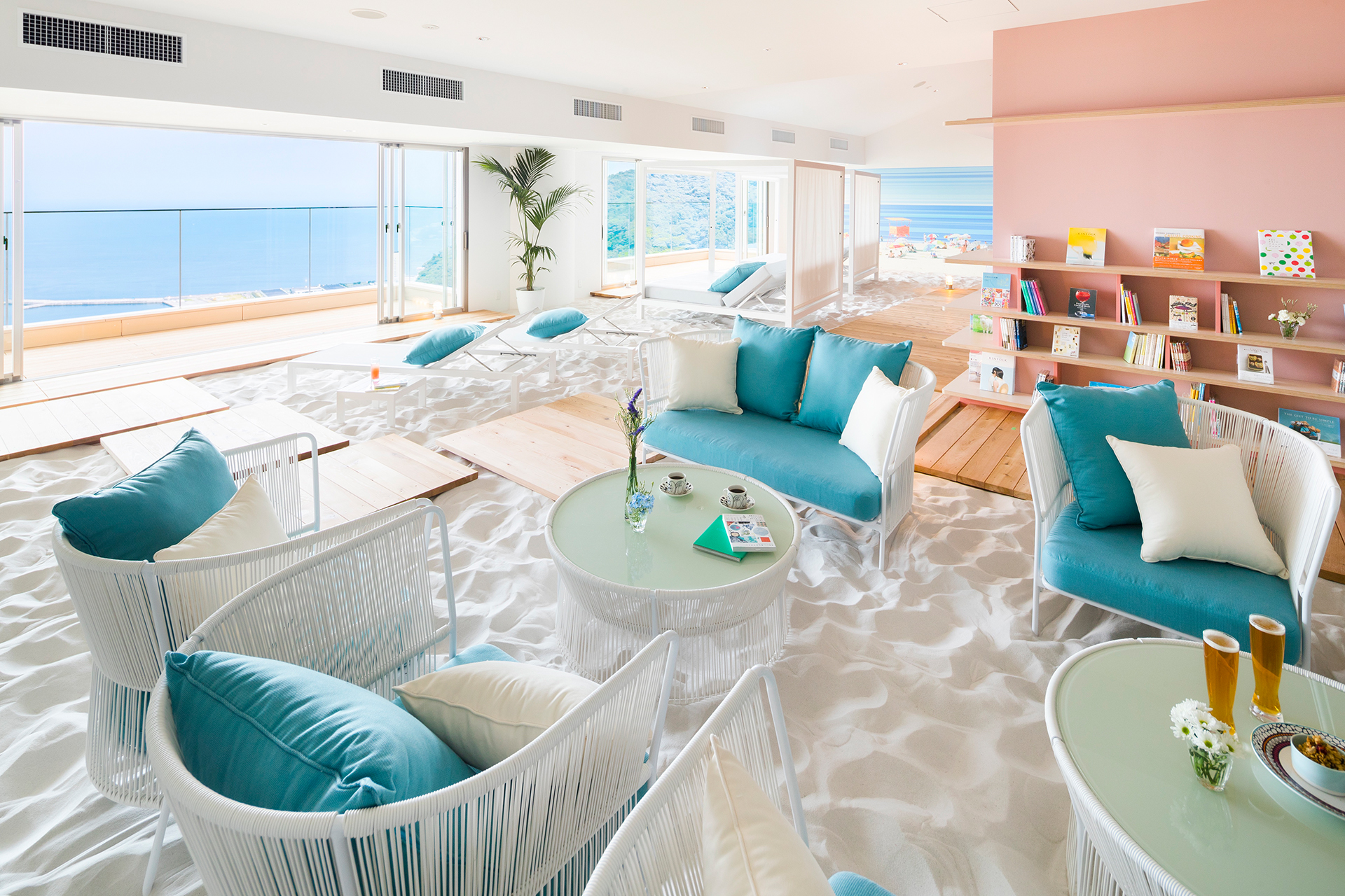 ソラノビーチ Books&cafe