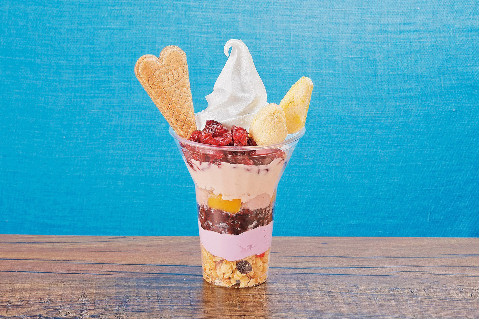 トロピカルタロパフェ（1200円）