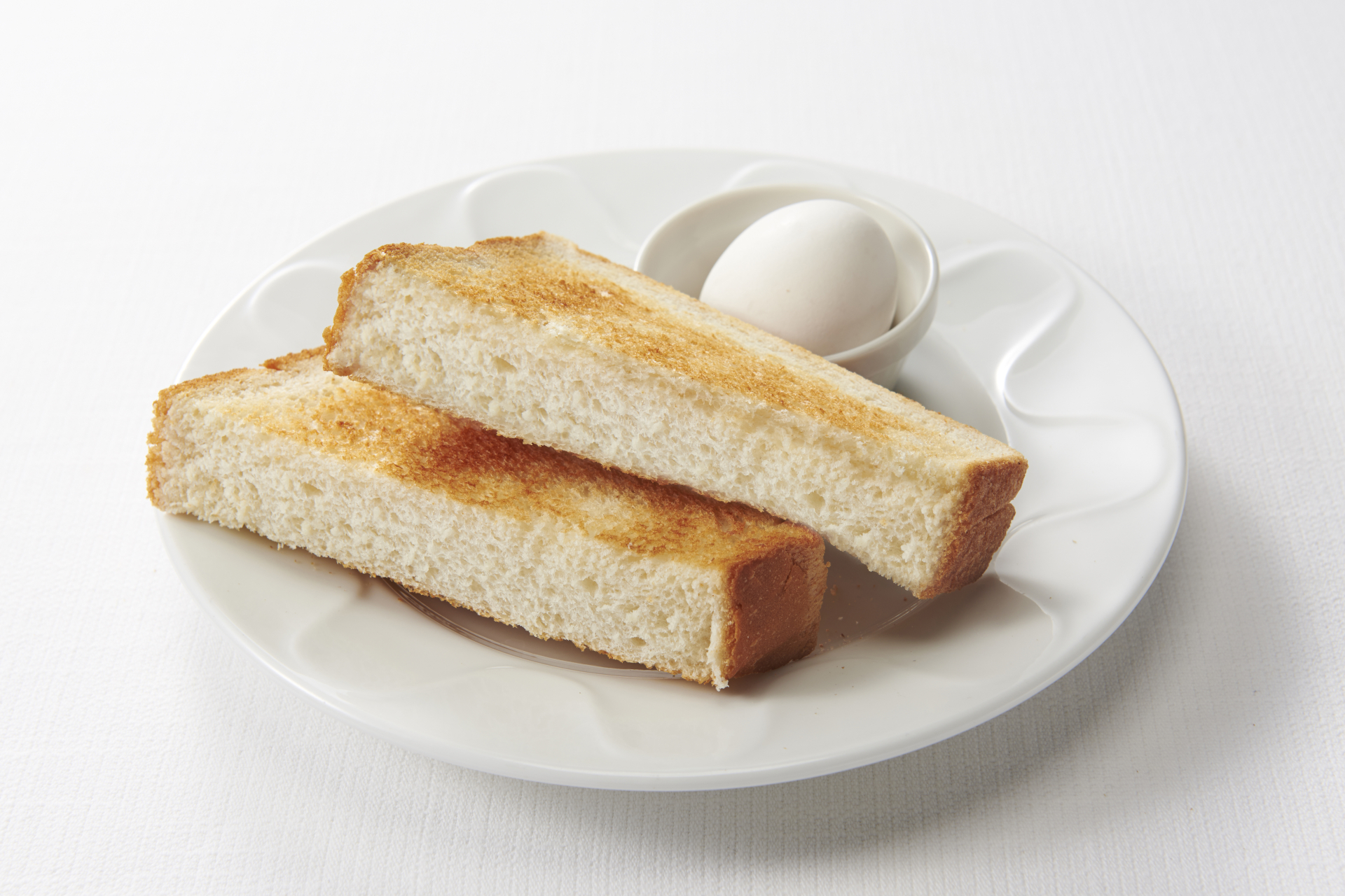 「トーストモーニング（ゆで卵 or サラダつき）」（単品：308円/ドリンクバーつき：539円）