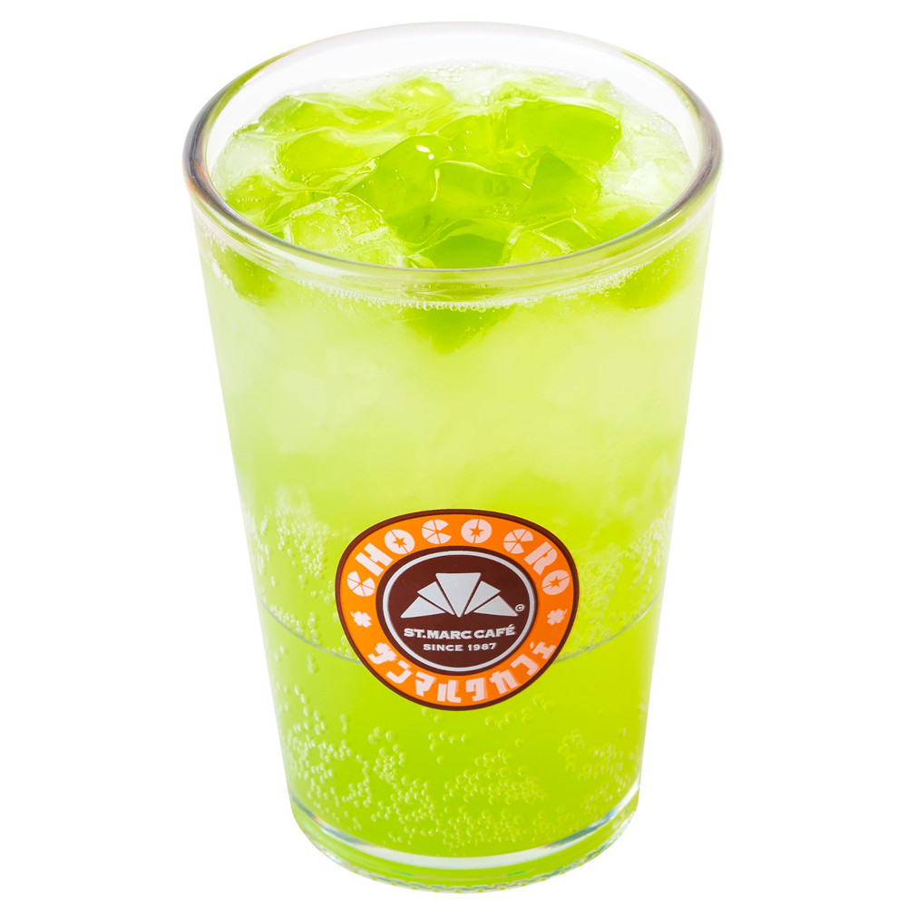 「シャインマスカットソーダ」（Mサイズ 690円）