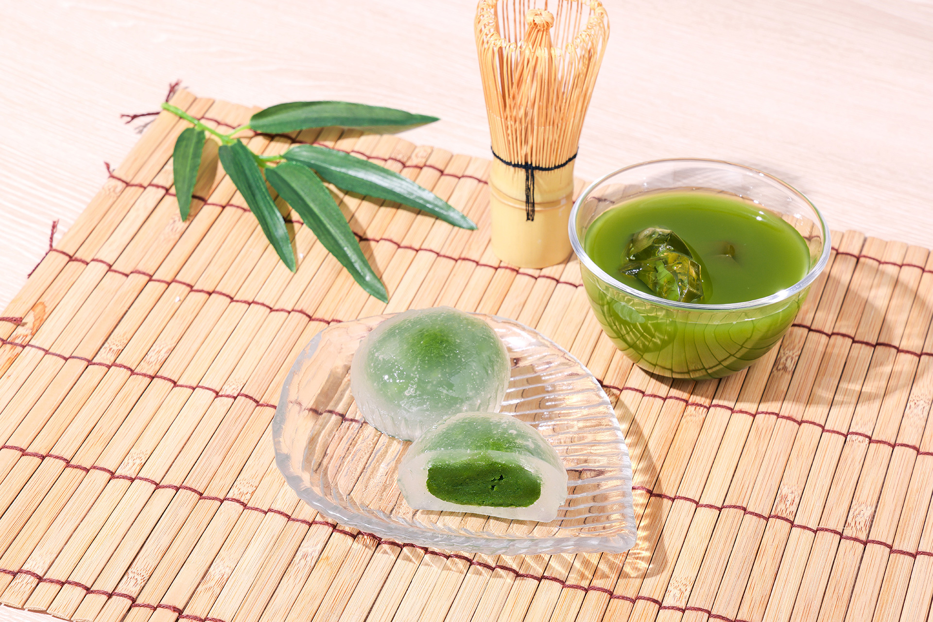 セブン-イレブン「ひやもち水まんじゅう 宇治抹茶あん」など発売