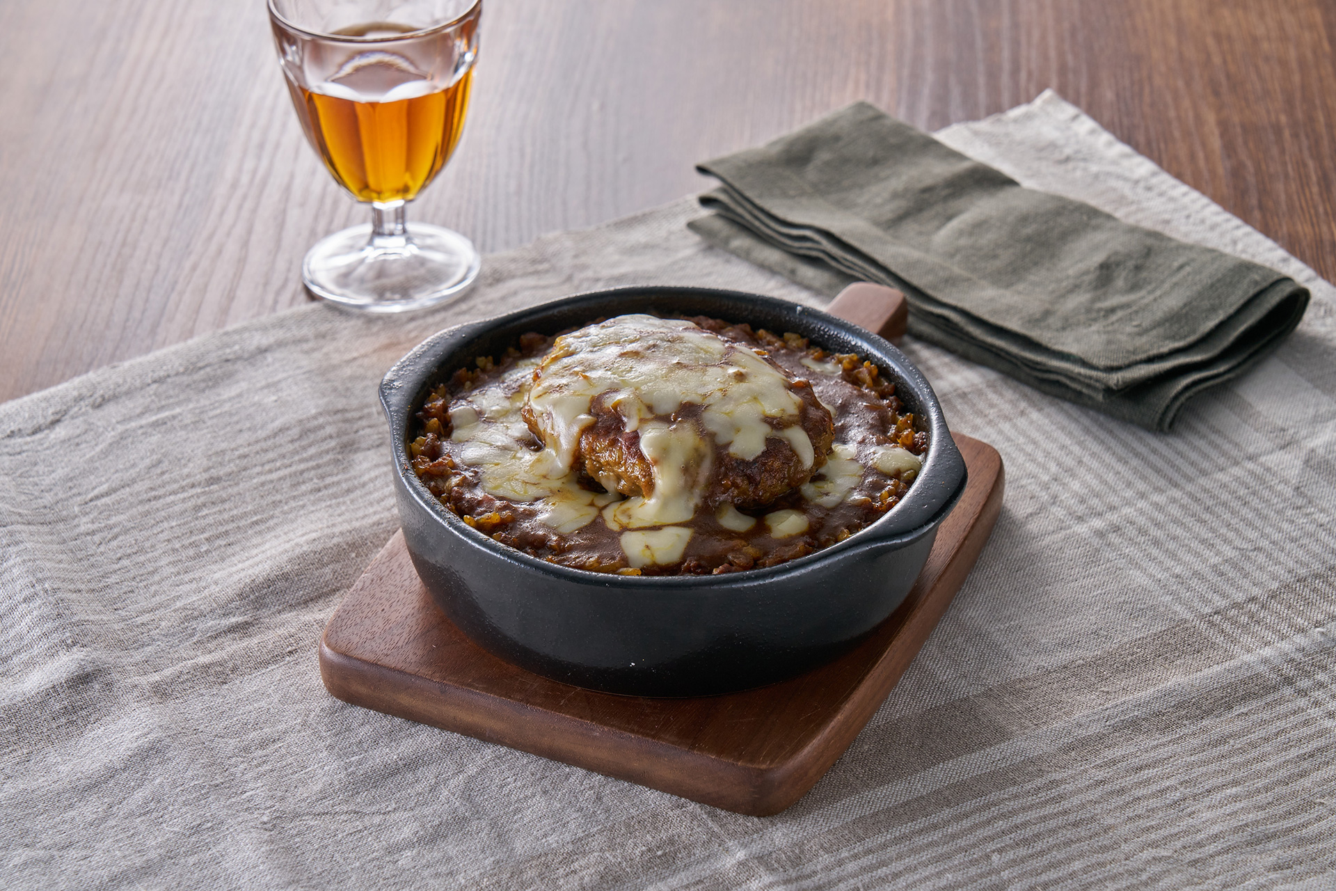 チーズハンバーグカレードリア（686円）