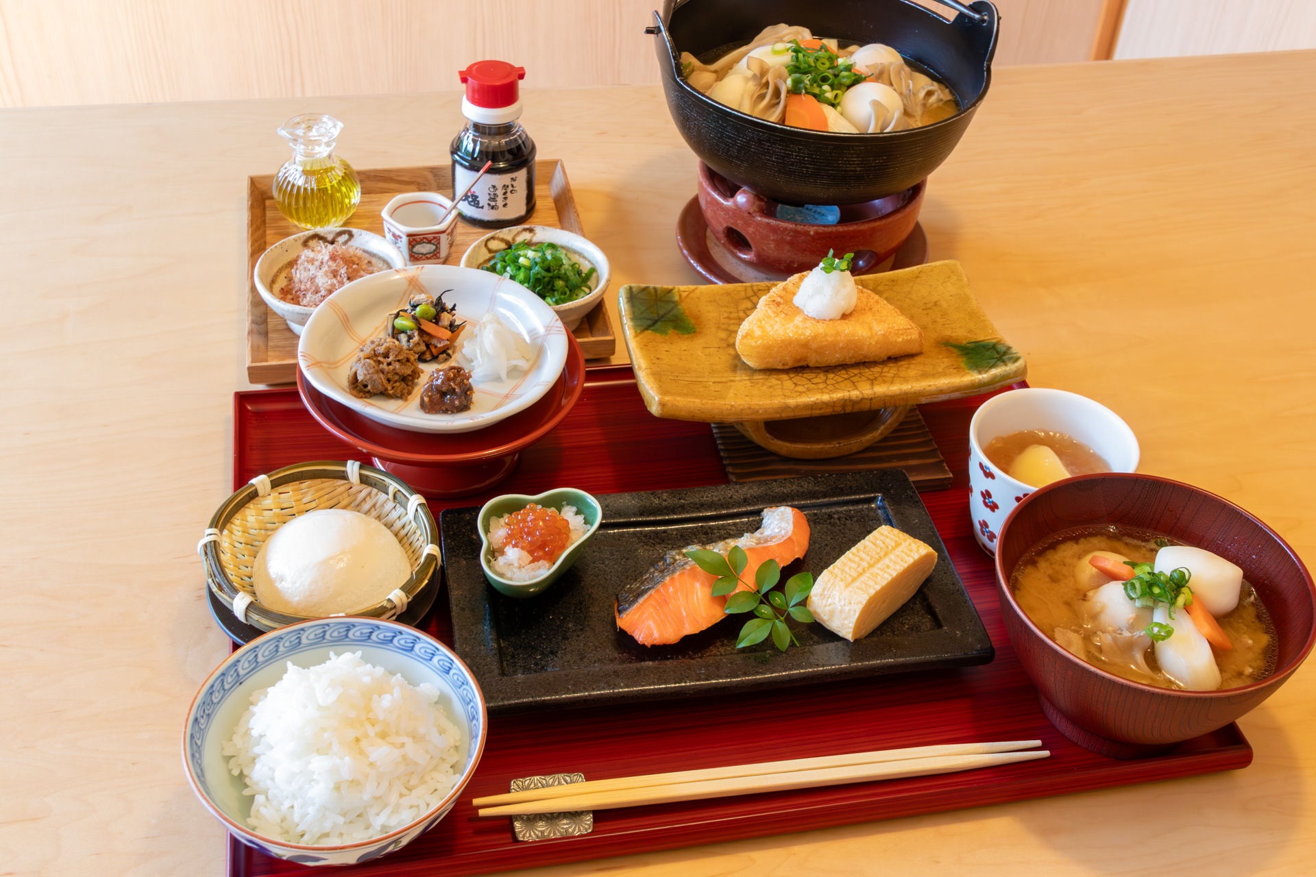 手間をかけた豪華な朝ごはん