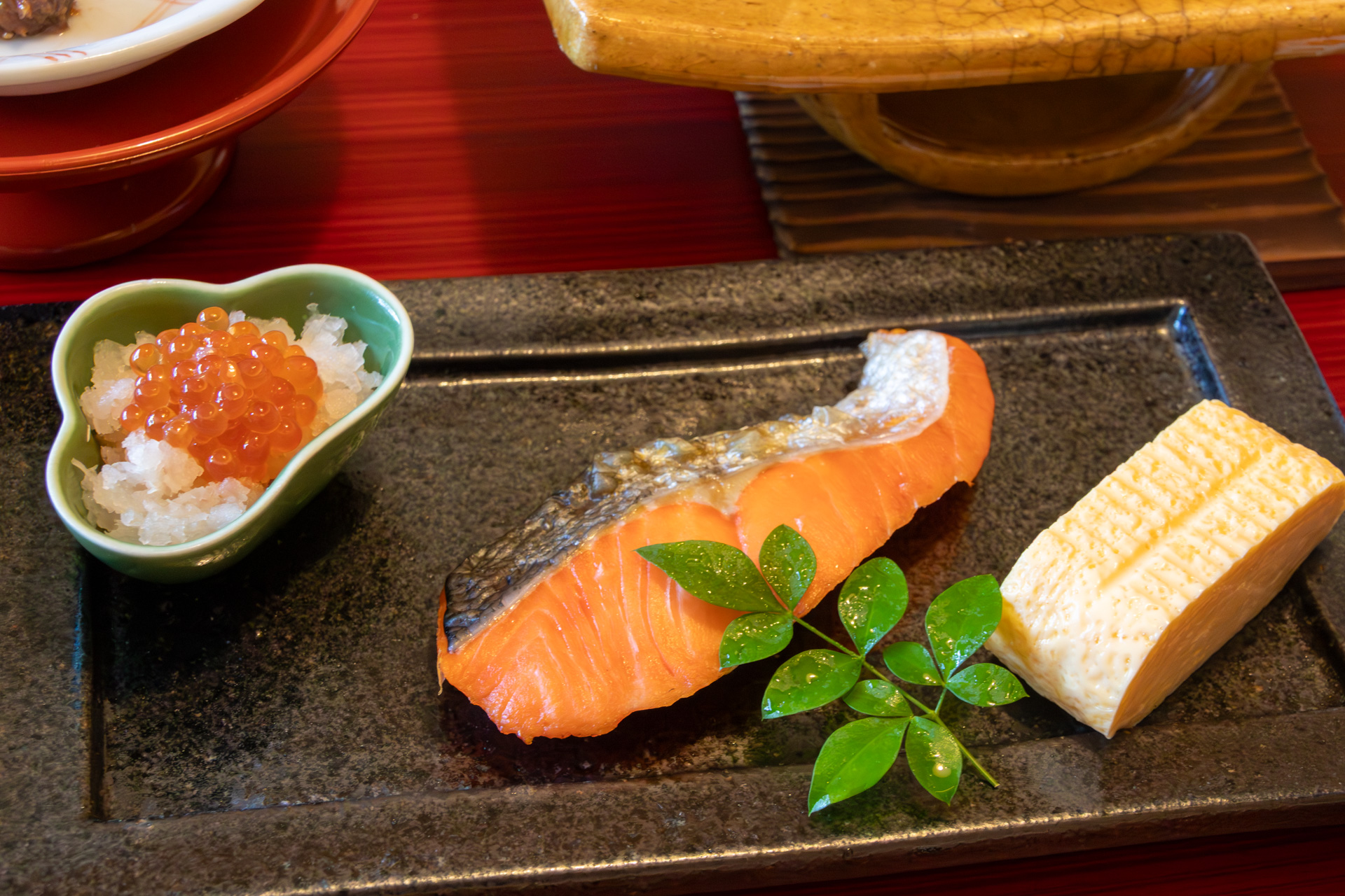 宮城の郷土料理も並ぶ
