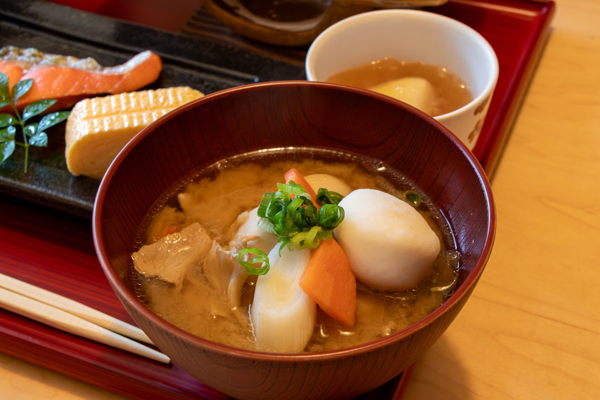 宮城の郷土料理も並ぶ