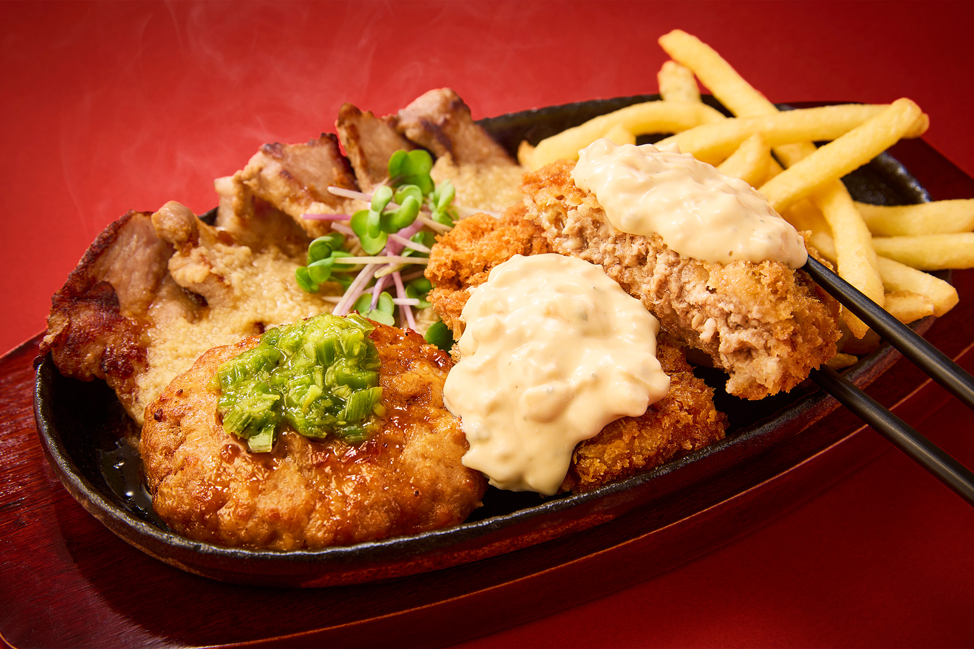 “格之進の肉おじさん”贅沢感動プレート（2178円）