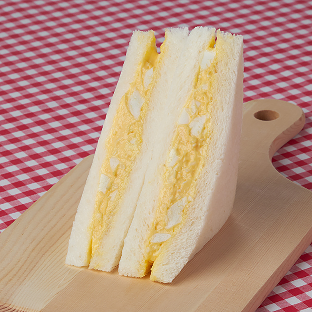 コク旨たまごサンド（298円）