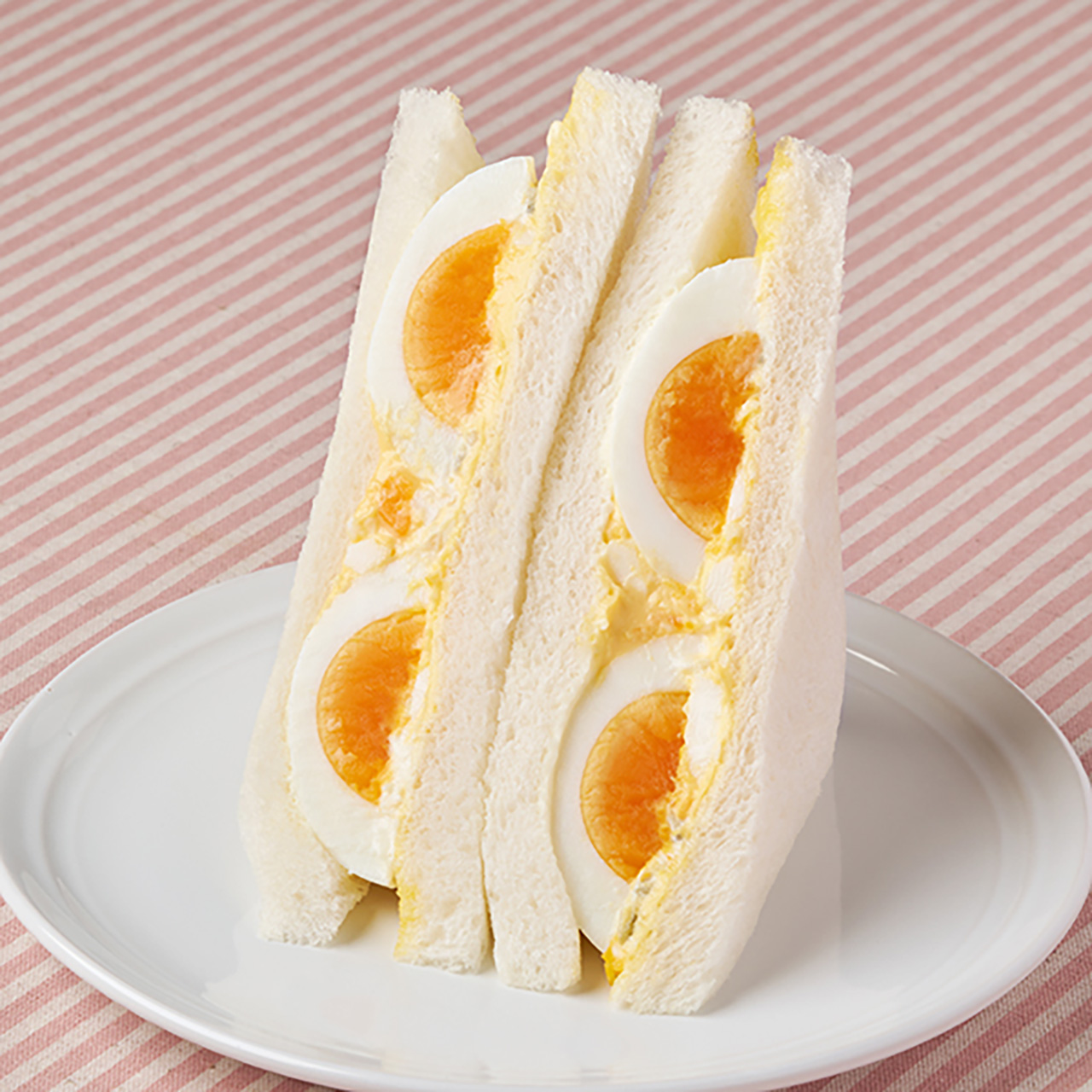 ごろごろゆでたまごサンド（398円）