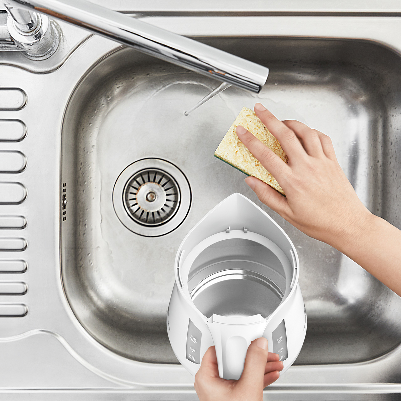 広い間口で手入れや給水がしやすい