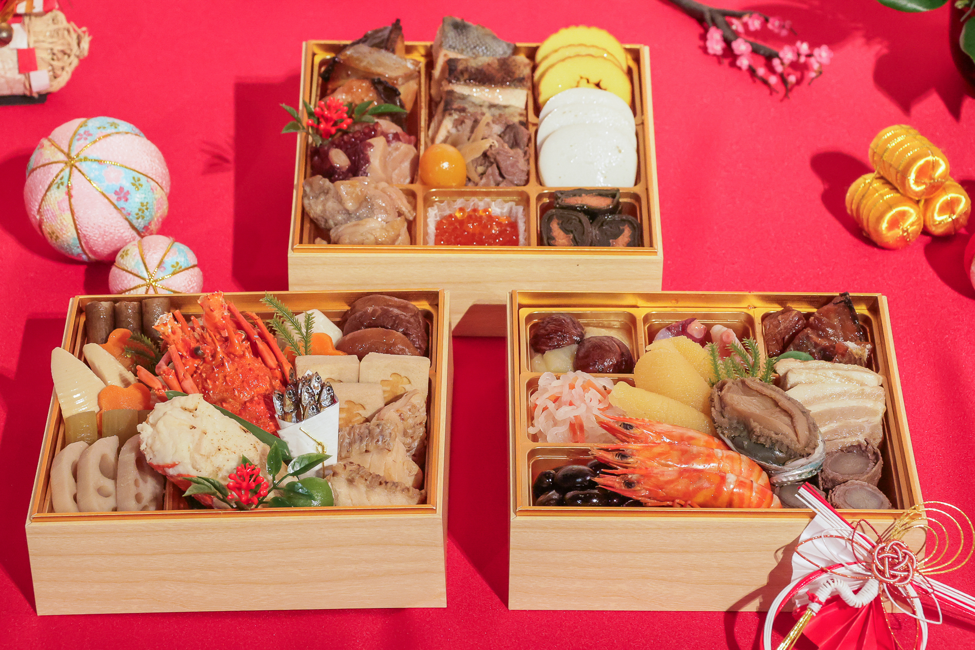 04. 和風三段重「極」（3～4人前・4万1040円・9月1日～）