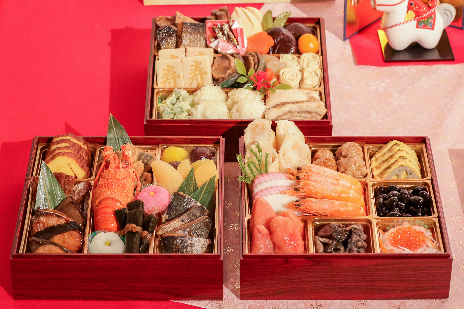 12. 九州おせち和風三段重（3～4人前・2万1384円・8月1日～）