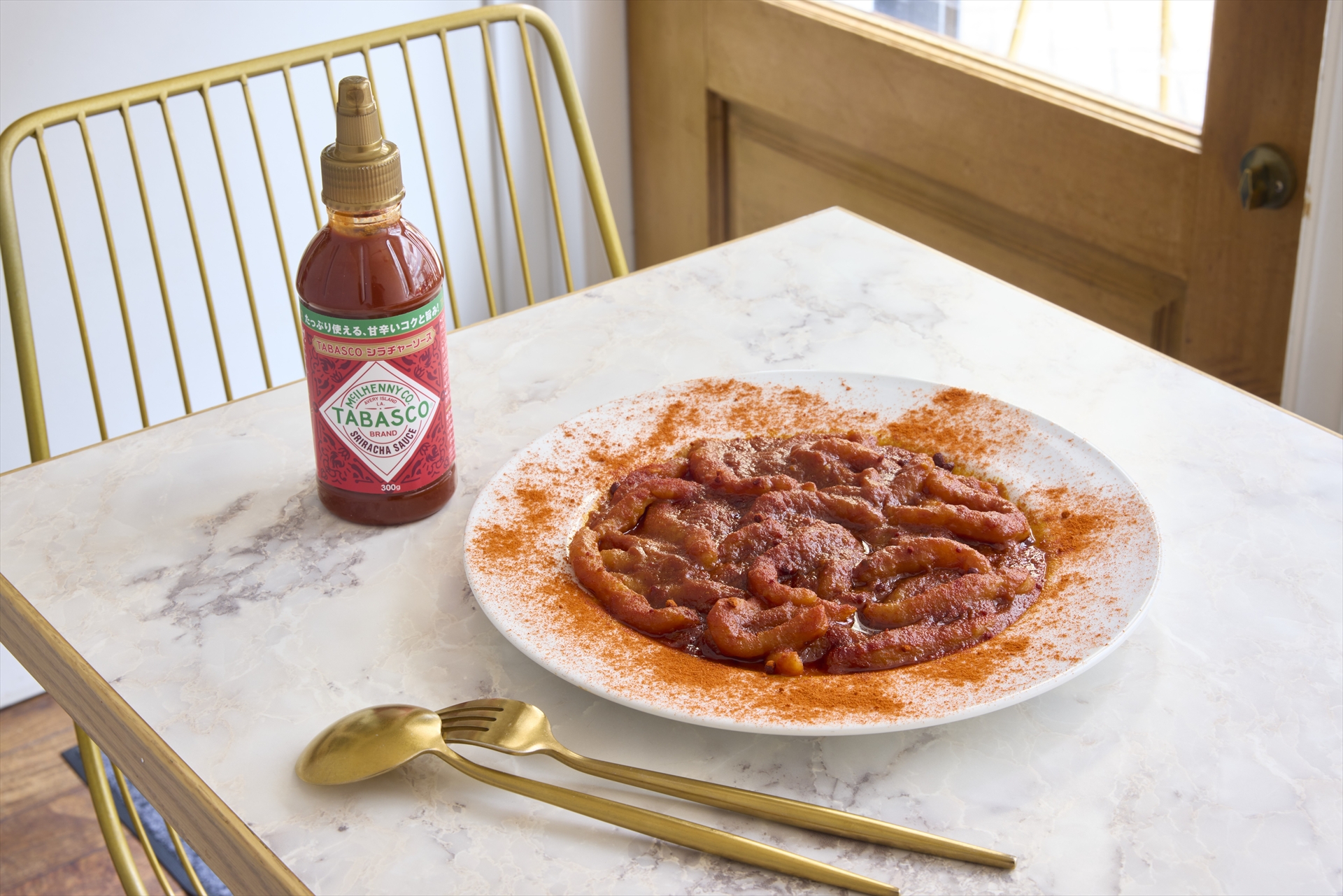 レッドパスタ×TABASCOシラチャーソース（1850円）