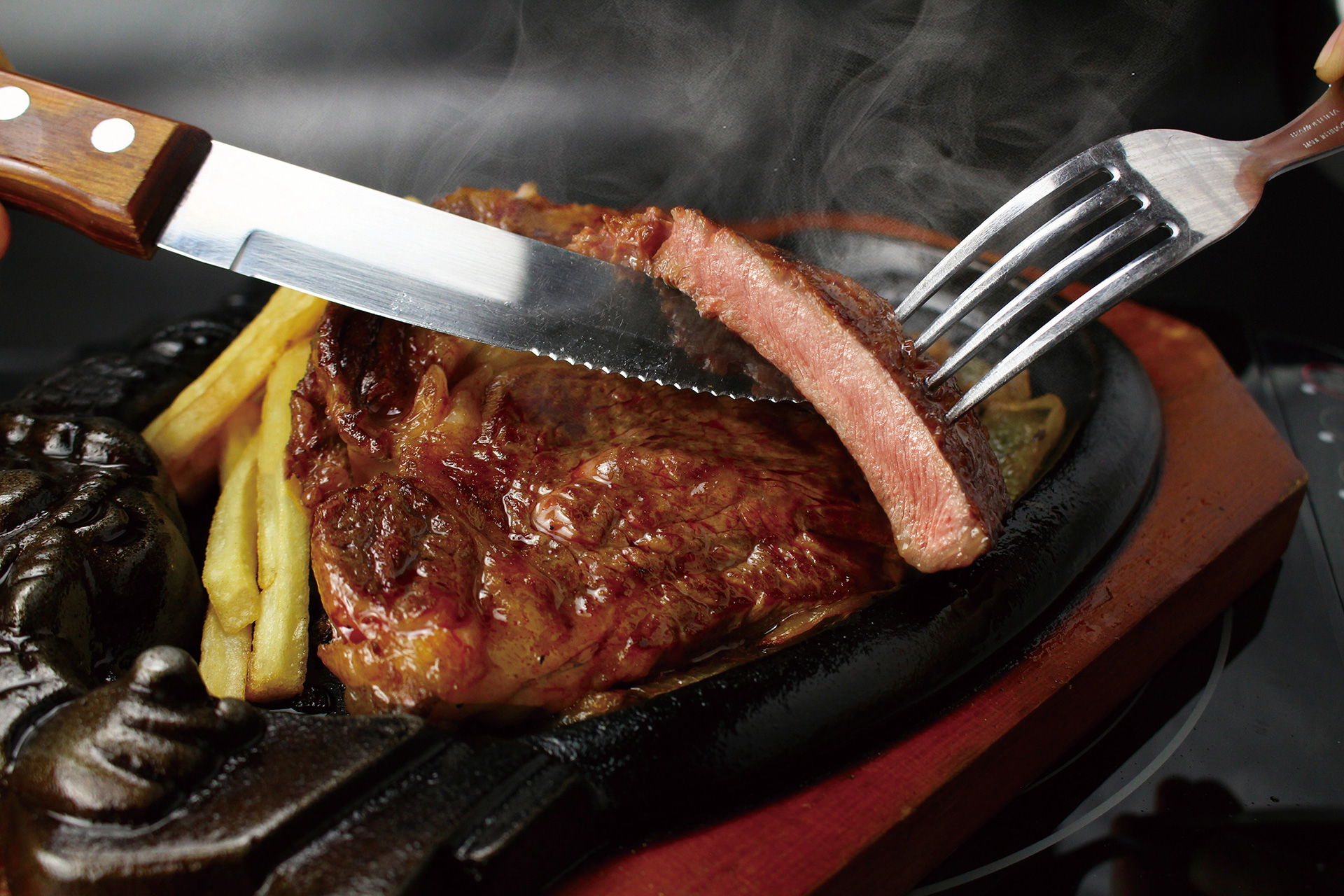 ブロンコビリー「炭火焼きリブロースステーキ」