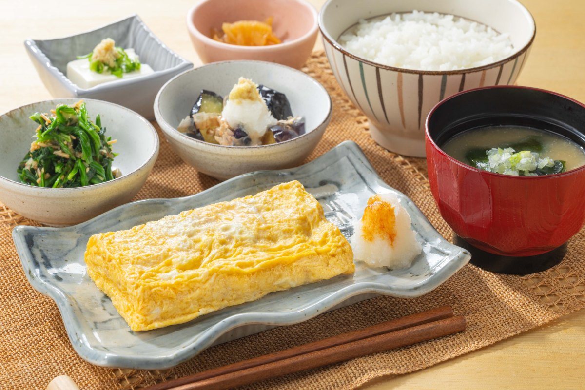 玉子焼き定食（1080円）