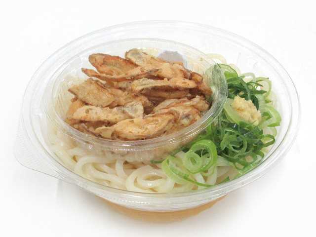 九州の「冷かけごぼう天うどん」