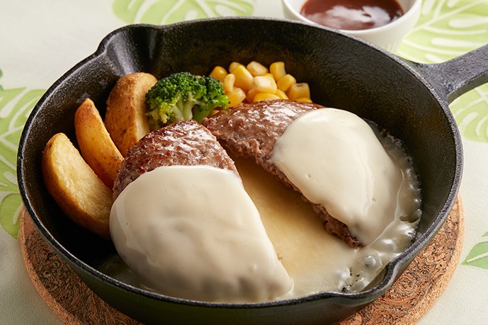 チーズにおぼれるチーズインハンバーグ