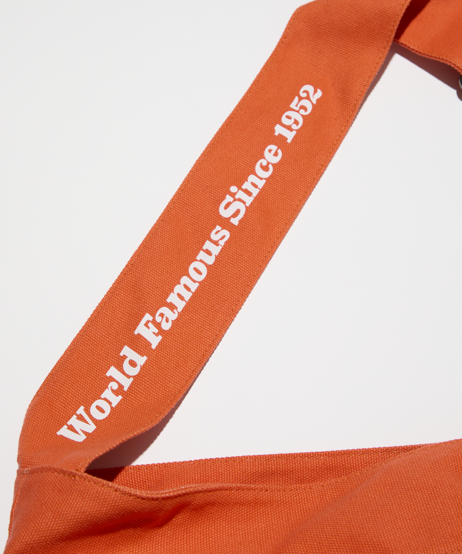 「NEWS PAPER BAG」（6930円）