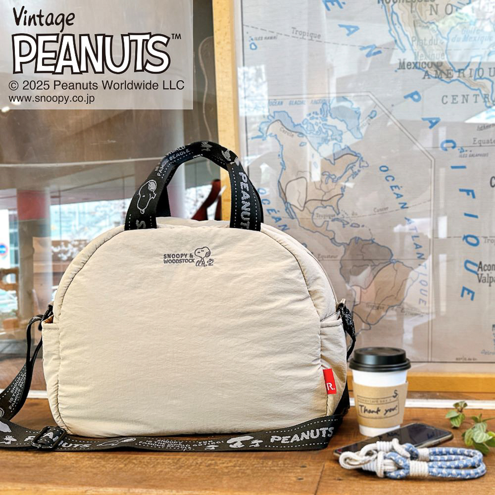 「MEDIUM」（7,150円）約35×13×29cm（幅×奥行き×高さ）持ち手30cm