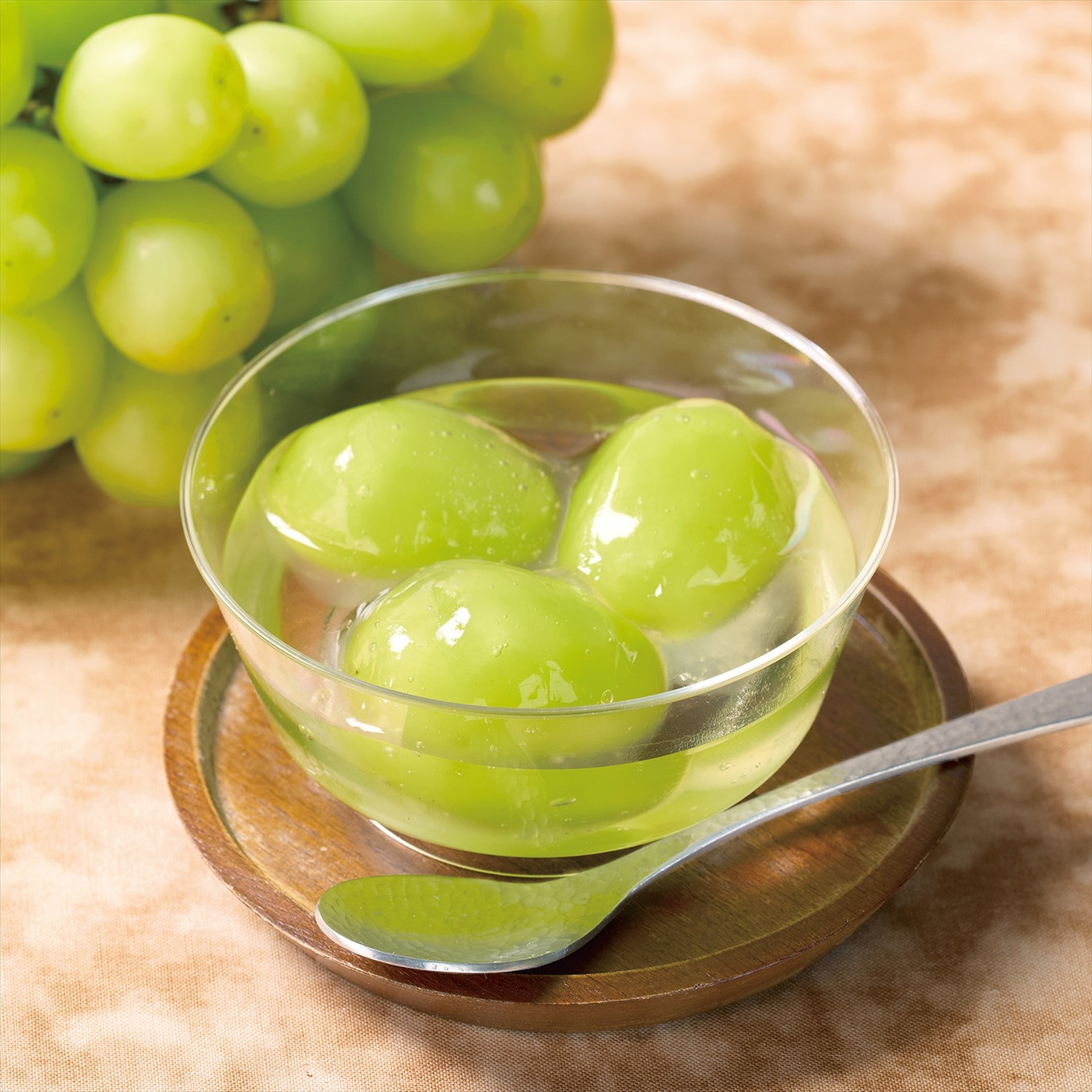 旬の雫 山梨県産シャインマスカット