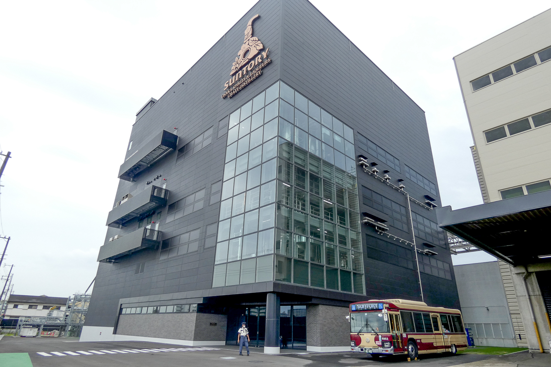 サントリー大阪工場「スピリッツ・リキュール工房」（2025年6月取材時）