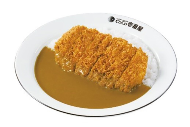 「手仕込チキンカツカレー」（1158円）