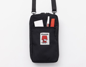 SNOOPY JOE COOL めっちゃ整う! オールインショルダーバッグ BOOK