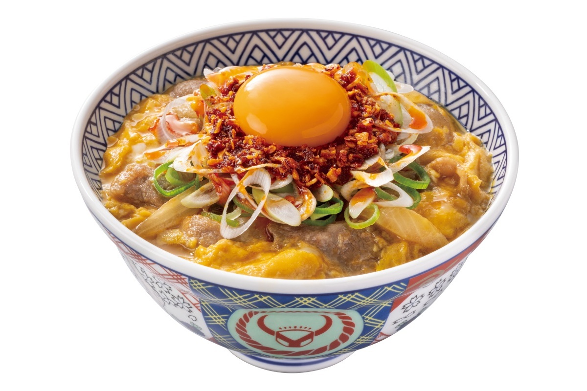 ねぎラー油月見牛とじ丼