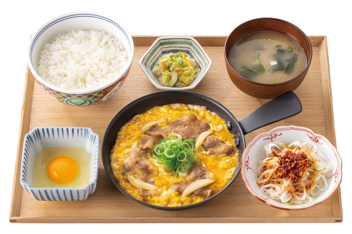 ねぎラー油月見牛とじ御膳