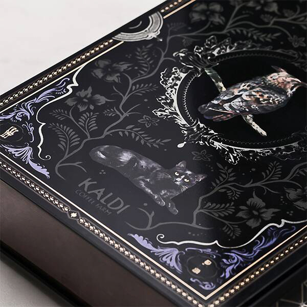 カルディコーヒーファーム「魔法辞書クッキー缶」