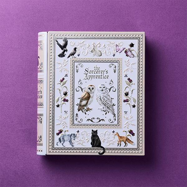 「魔法使いの弟子のための魔法辞書」（ホワイト）