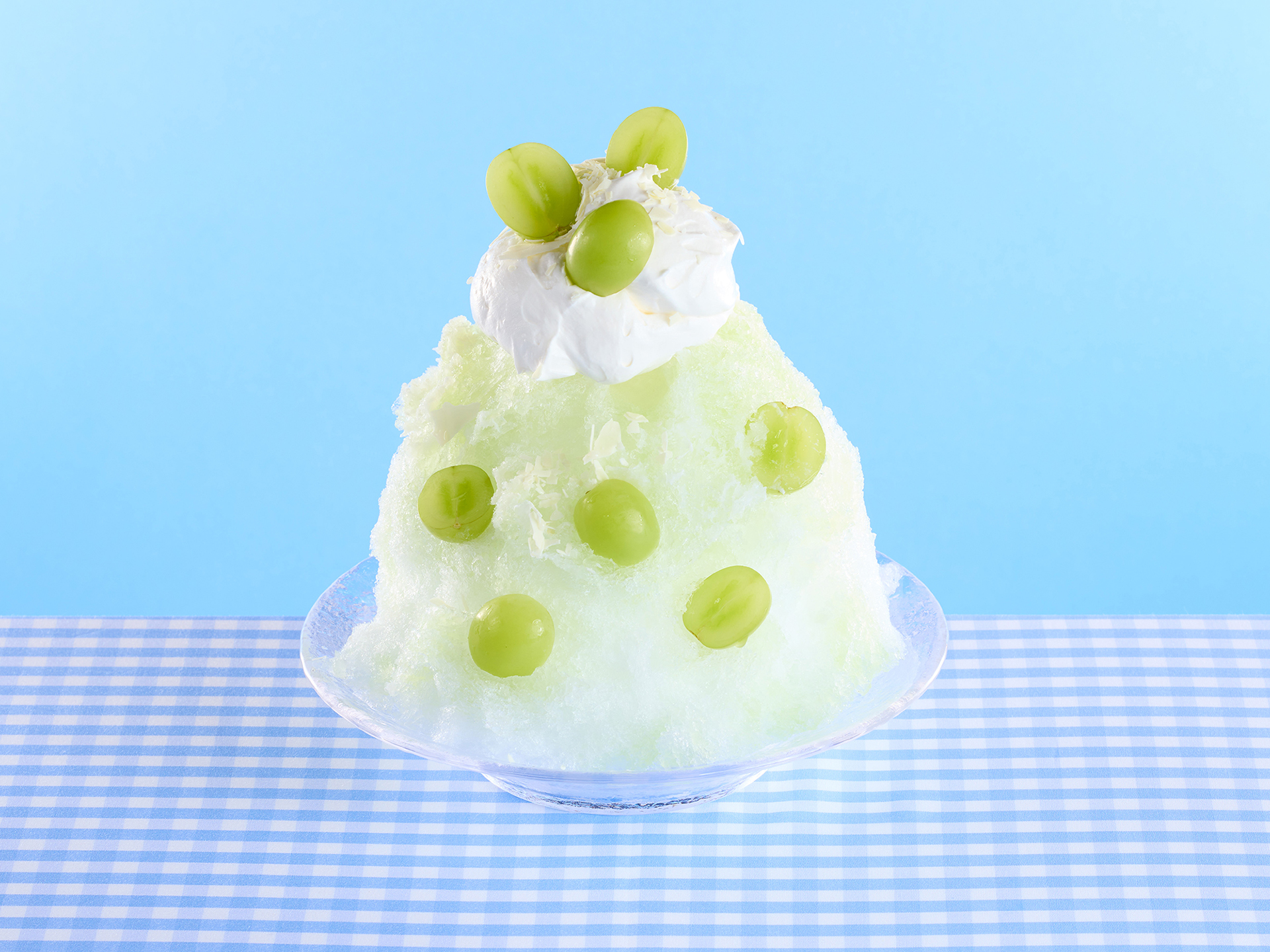 「純氷ふわふわかき氷 シャインマスカット」（1089円）