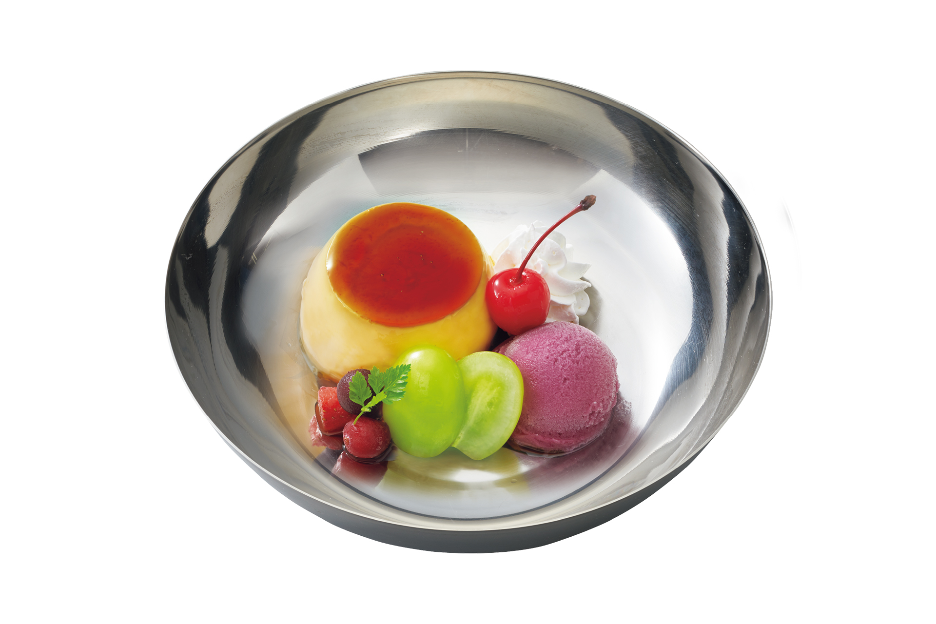 「初秋のプリンアラモード」（658円）