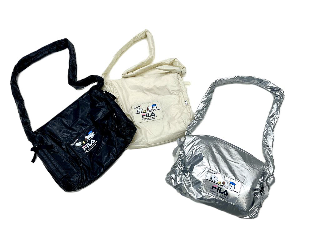 「サイドリボンショルダーバッグ」（各7,689円）