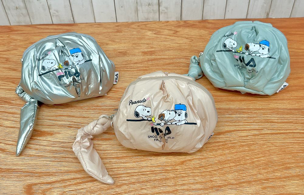 「ラウンドポーチ」（各4,389円）