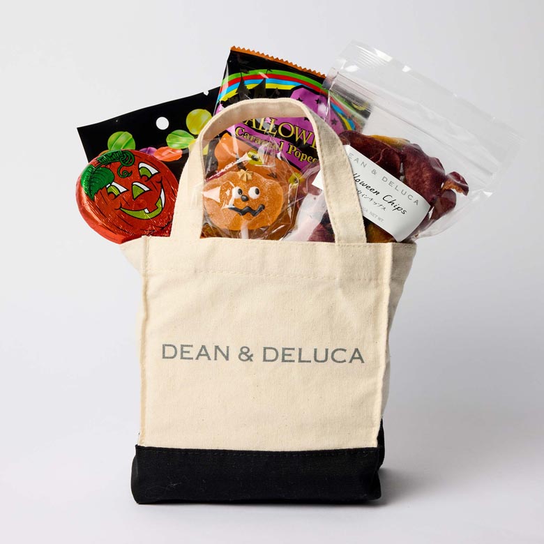 「ハロウィンハッピーバッグ 2025」（2700円）