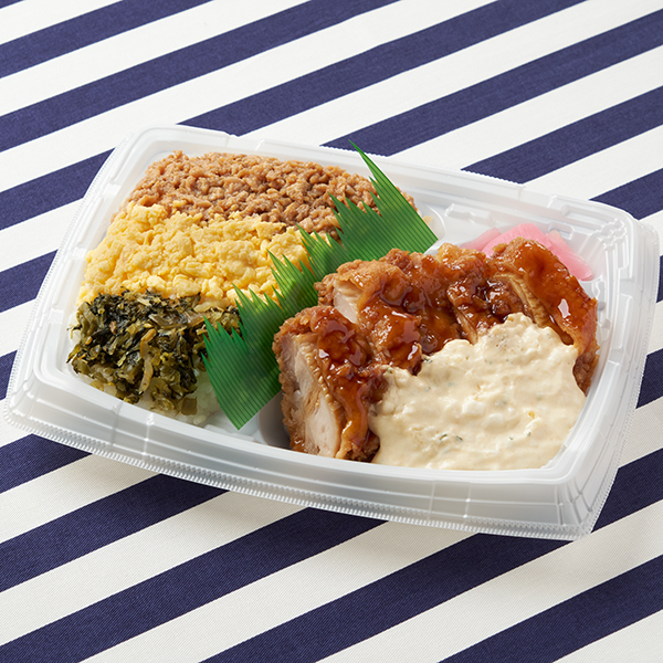 3色そぼろ＆チキン南蛮弁当