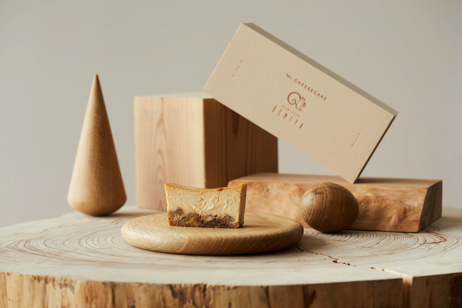 「Mr. CHEESECAKE クルミッ子」（5,940円）