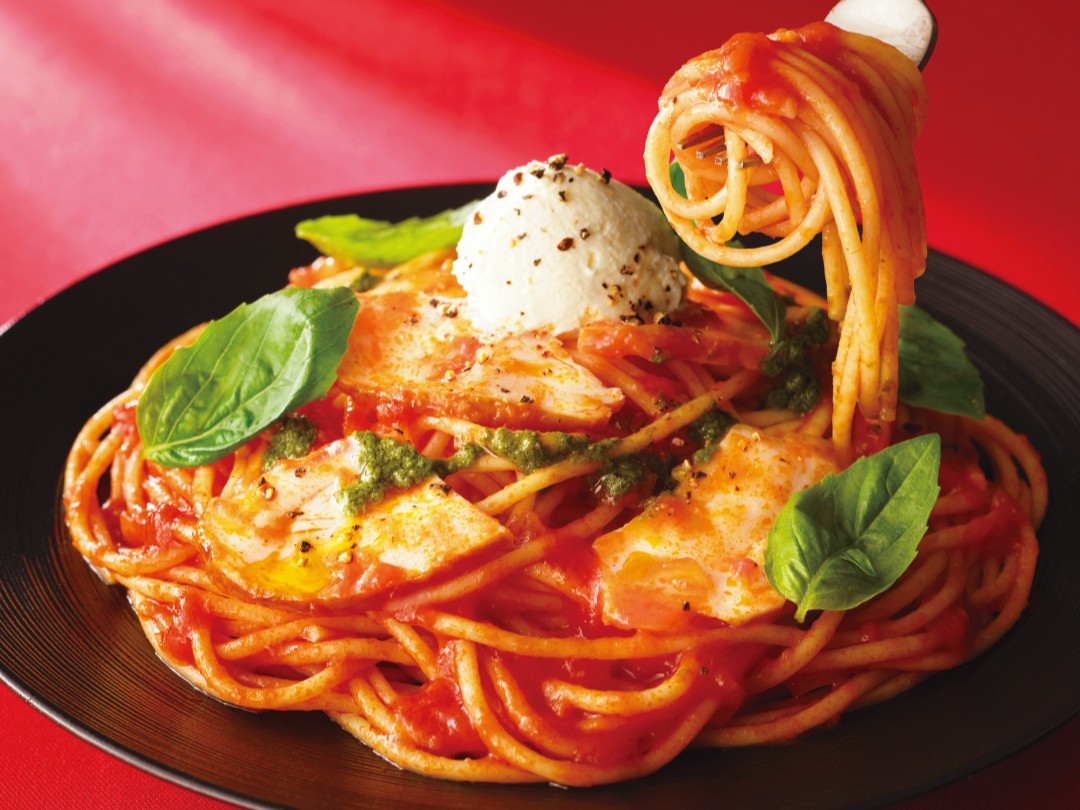 スモークチキンとマスカルポーネのトマトパスタ