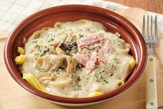 ソースたっぷり きのこクリーム