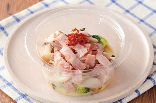 きのこと焼ベーコンのアヒージョ風