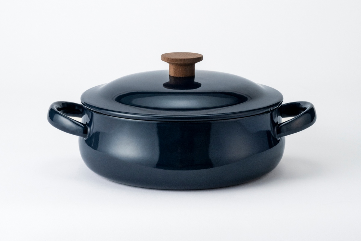 野田琺瑯製 両手琺瑯鍋