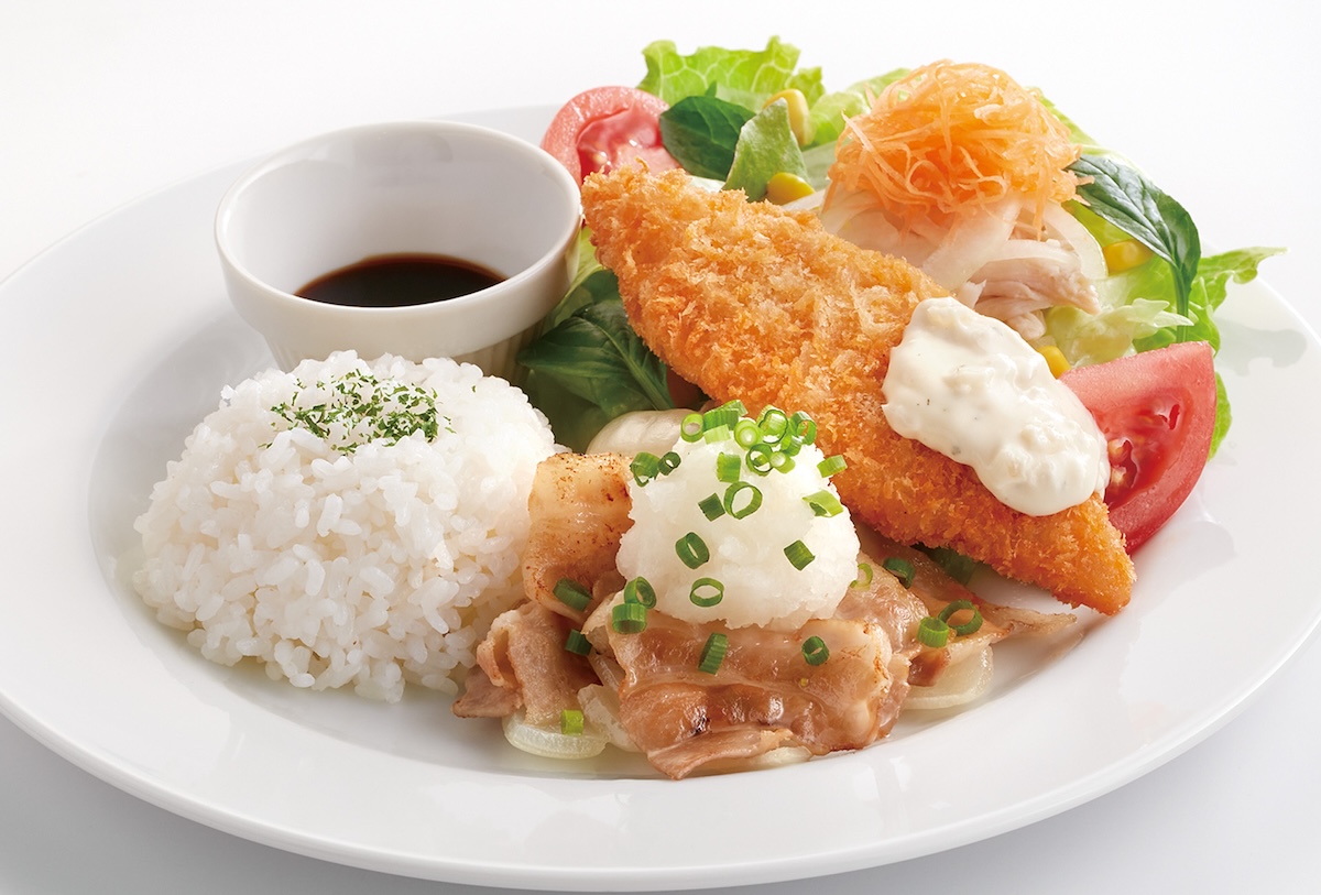 カフェプレートランチ・月曜日「白身魚フライと豚焼きしゃぶ＆蒸し鶏サラダ」