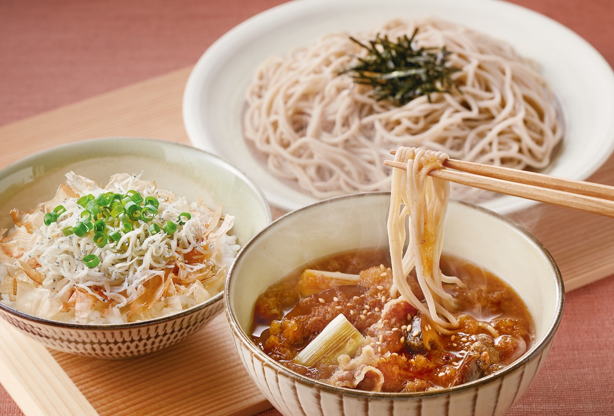牛肉と焼き葱のみぞれつけそばと釜揚げしらす丼