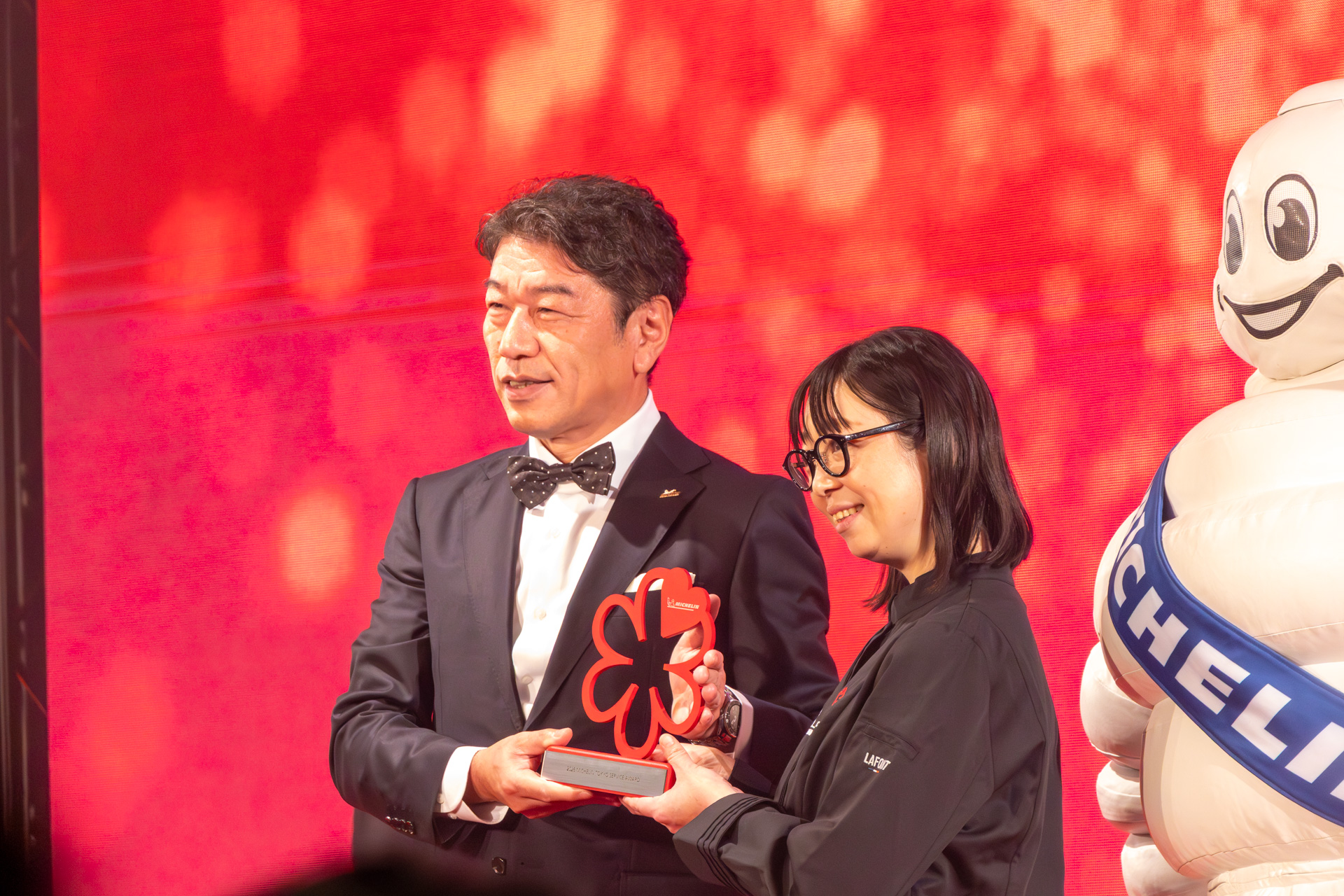 飄香 統括マネージャー 熊谷泰代氏（右）
