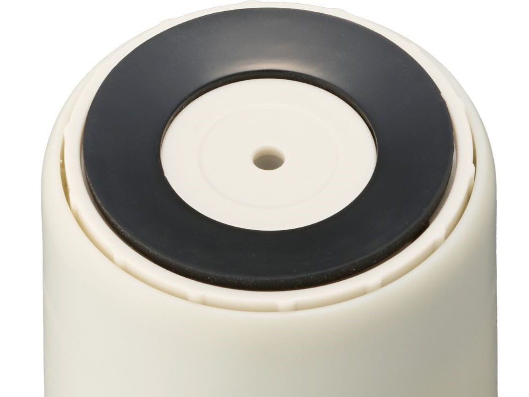 本体底面に吸盤がある