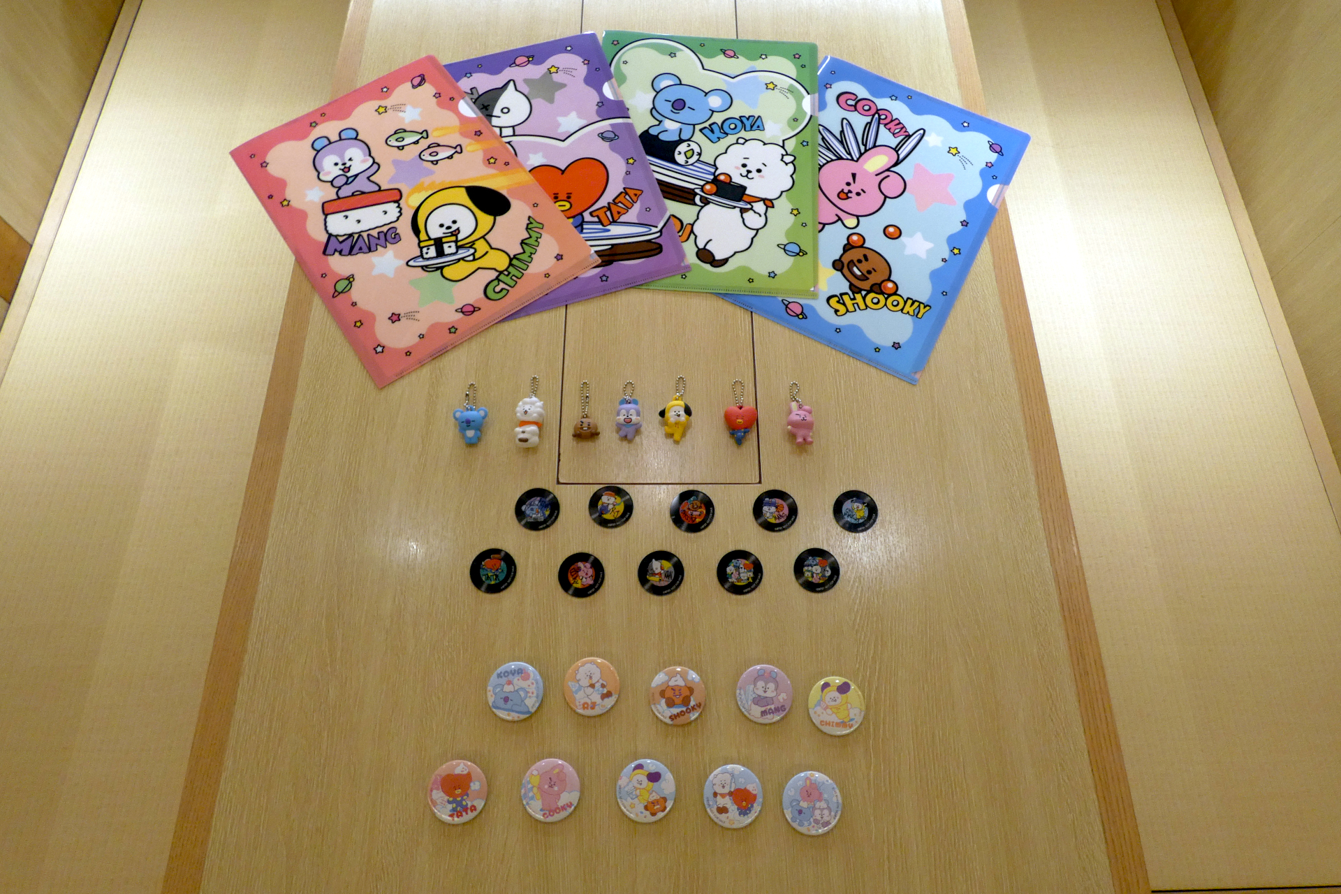 オリジナルグッズ &copy;BT21